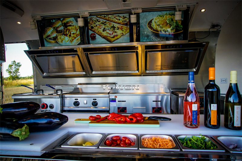 Yowon commercial food vending trailer Airstream type food truck - Торговый прицеп: фото 4 Yowon commercial food vending trailer Airstream type food truck - Торговый прицеп: фото 4