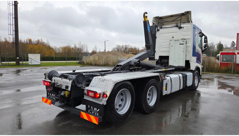 Volvo FH500 6X2 - Крюковой мультилифт: фото 3 Volvo FH500 6X2 - Крюковой мультилифт: фото 3