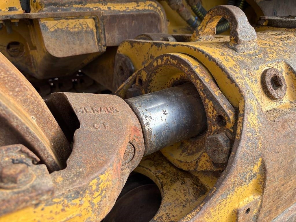 Гусеничный погрузчик CAT 953 D: фото 28 Гусеничный погрузчик CAT 953 D: фото 28