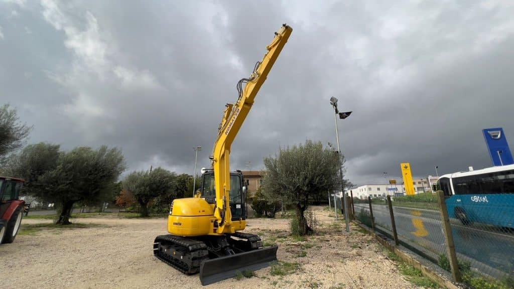 Komatsu PC80 MR-5 - Мини-экскаватор: фото 5 Komatsu PC80 MR-5 - Мини-экскаватор: фото 5