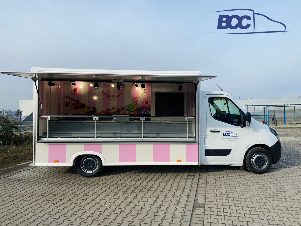 BCC POLSKA - FOOD TRUCK - MOBILNA LODZIARNIA, PEUGEOT BOXER - Торговый грузовик: фото 1 BCC POLSKA - FOOD TRUCK - MOBILNA LODZIARNIA, PEUGEOT BOXER - Торговый грузовик: фото 1