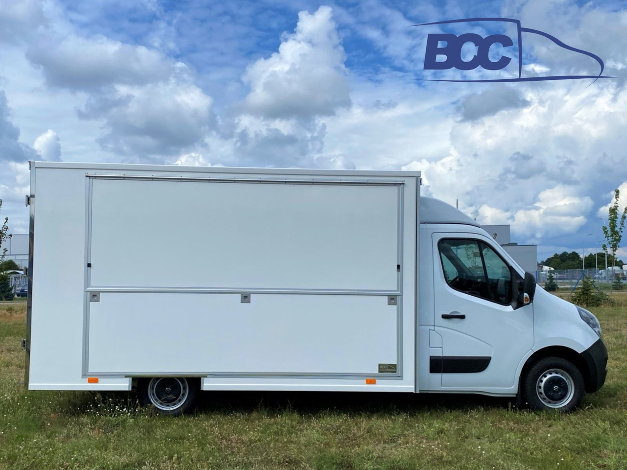 BCC POLSKA - MOBILNE CENTRUM SZKOLENIOWE, EXPO TRUCK, MOBILNE BIURO, SAMOCHÓD EKSPOZYCYJNY, PEUGEOT BOXER - Торговый грузовик: фото 3 BCC POLSKA - MOBILNE CENTRUM SZKOLENIOWE, EXPO TRUCK, MOBILNE BIURO, SAMOCHÓD EKSPOZYCYJNY, PEUGEOT BOXER - Торговый грузовик: фото 3