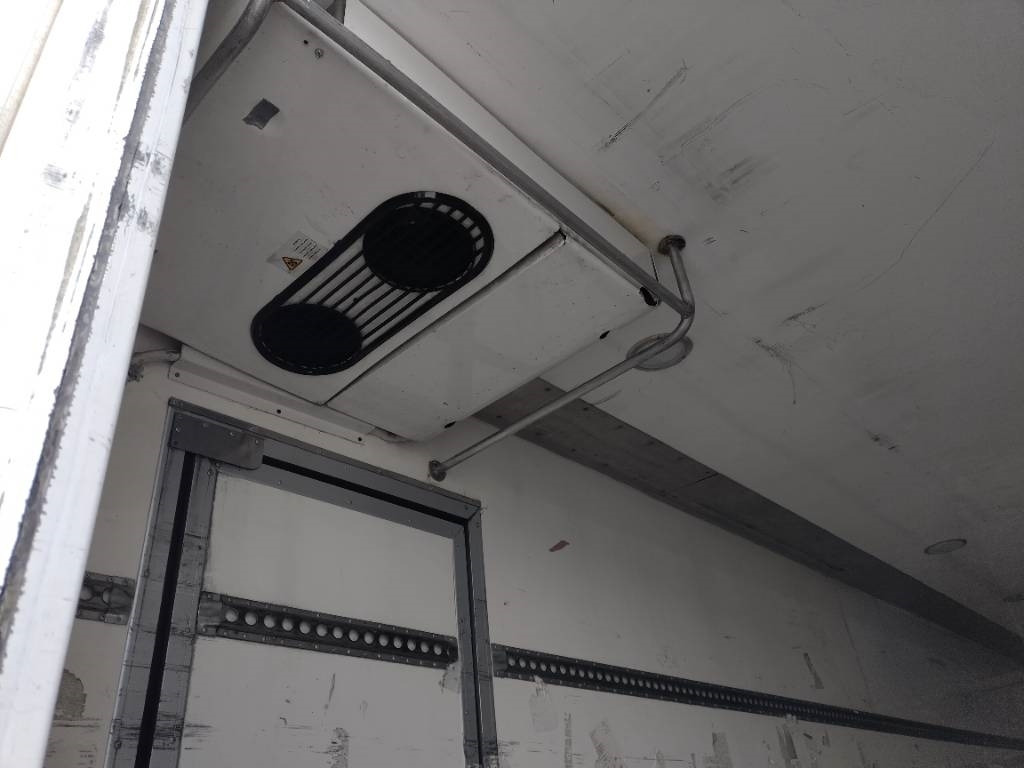 Mercedes-Benz Axor 1829 thermo king kone, 8,35m kori - Рефрижератор: фото 5 Mercedes-Benz Axor 1829 thermo king kone, 8,35m kori - Рефрижератор: фото 5