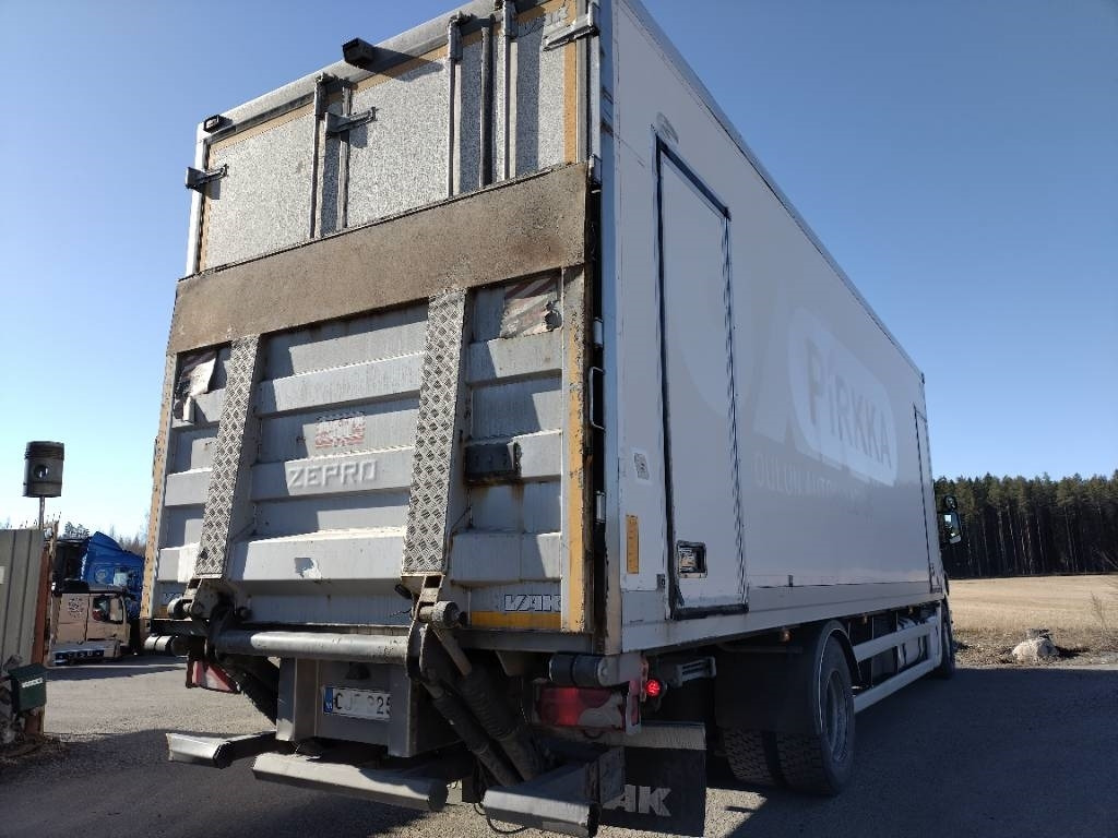 Scania P360 4x2 Vak kylmäkori,lumikko+pl - Рефрижератор: фото 3 Scania P360 4x2 Vak kylmäkori,lumikko+pl - Рефрижератор: фото 3