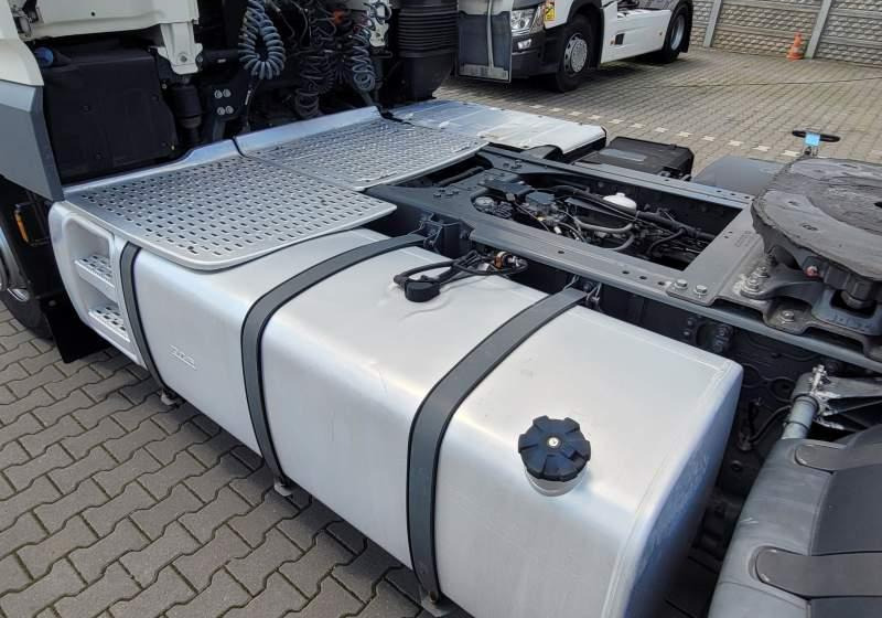 DAF XF510 SPACE CAB / SPROWADZONY / MANUAL / RETARDER - Тягач: фото 3 DAF XF510 SPACE CAB / SPROWADZONY / MANUAL / RETARDER - Тягач: фото 3