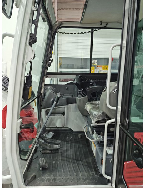 Гусеничный экскаватор Takeuchi TB290-2: фото 7 Гусеничный экскаватор Takeuchi TB290-2: фото 7