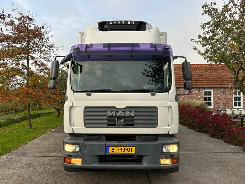 MAN TGM 18.280 / NL TRUCK / EURO 4 / CLIMA / DOORS+LIFT+SIDE DOOR / CARRIER FRIGO (print broken!) - Рефрижератор: фото 2 MAN TGM 18.280 / NL TRUCK / EURO 4 / CLIMA / DOORS+LIFT+SIDE DOOR / CARRIER FRIGO (print broken!) - Рефрижератор: фото 2