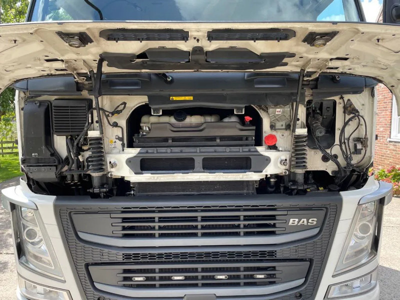 Volvo FM 460 EURO 6 / TOP!! / NL TRUCK / GLOBETROTTER / SAFETY SYSTEMS - Тягач: фото 3 Volvo FM 460 EURO 6 / TOP!! / NL TRUCK / GLOBETROTTER / SAFETY SYSTEMS - Тягач: фото 3