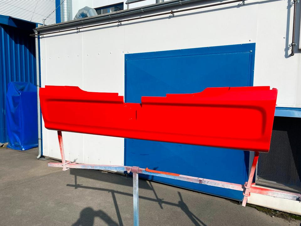 MAN Lions City A21 Heckstoßstange mit AHK Ausschnitt Lackiert UNI-Wunschfarbton OE 88732035011 / 88.73203-5011 *INKL.19% MWST* - Бампер для Автобусов: фото 1 MAN Lions City A21 Heckstoßstange mit AHK Ausschnitt Lackiert UNI-Wunschfarbton OE 88732035011 / 88.73203-5011 *INKL.19% MWST* - Бампер для Автобусов: фото 1