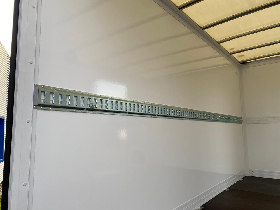 Фургон с закрытым кузовом MAN TGE 3.160 Next Level Blyss Kofferaufbau Lang *INKL.19% MWST*HECKANTRIEB*AHK*PDC*TEMPO *UVM*SOFORT VERFÜGBAR!*: фото 32 Фургон с закрытым кузовом MAN TGE 3.160 Next Level Blyss Kofferaufbau Lang *INKL.19% MWST*HECKANTRIEB*AHK*PDC*TEMPO *UVM*SOFORT VERFÜGBAR!*: фото 32