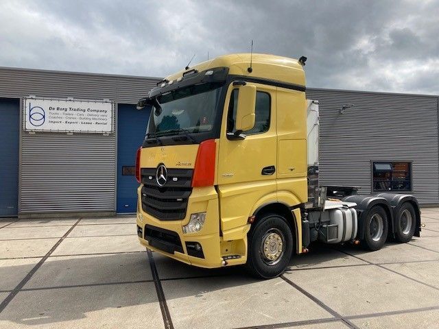 Mercedes-Benz Actros 3351 6x4 - Тягач: фото 1 Mercedes-Benz Actros 3351 6x4 - Тягач: фото 1