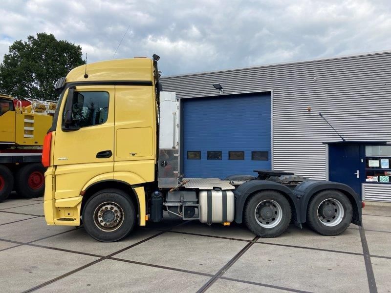 Mercedes-Benz Actros 3351 6x4 - Тягач: фото 4 Mercedes-Benz Actros 3351 6x4 - Тягач: фото 4