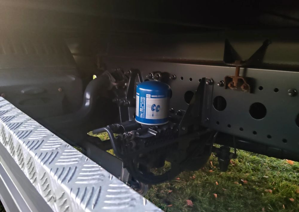 Грузовик с закрытым кузовом Mercedes-Benz Atego: фото 16