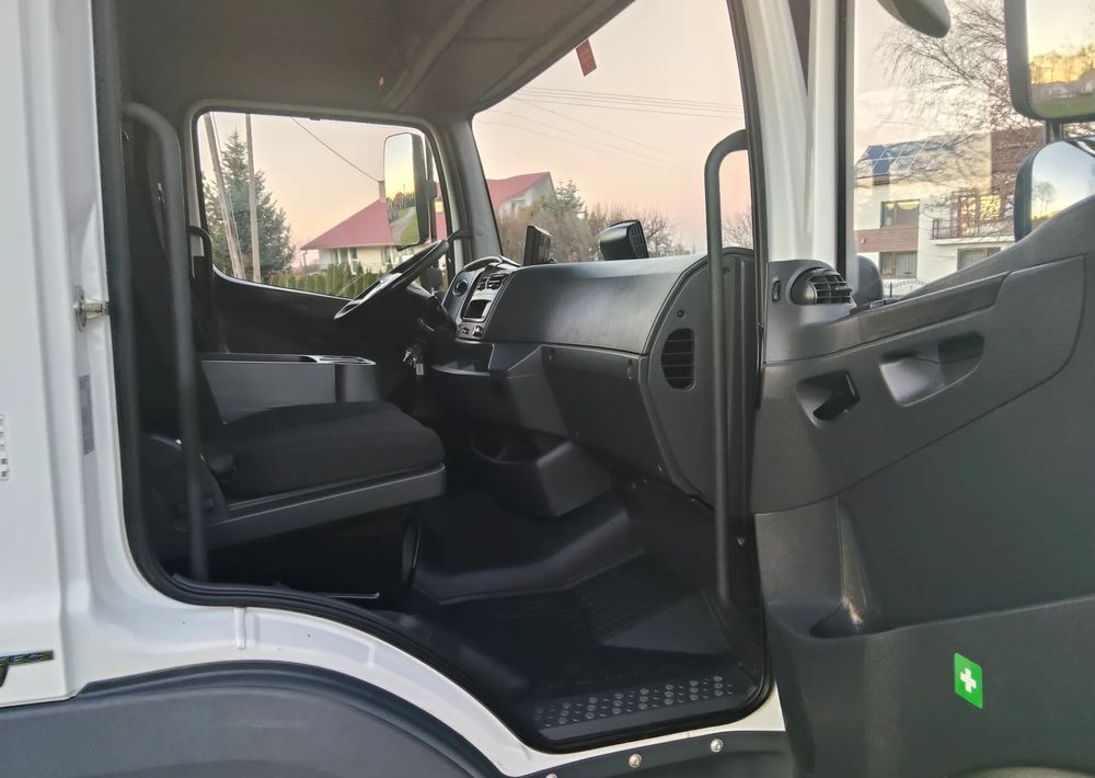 Грузовик с закрытым кузовом Mercedes-Benz Atego: фото 18