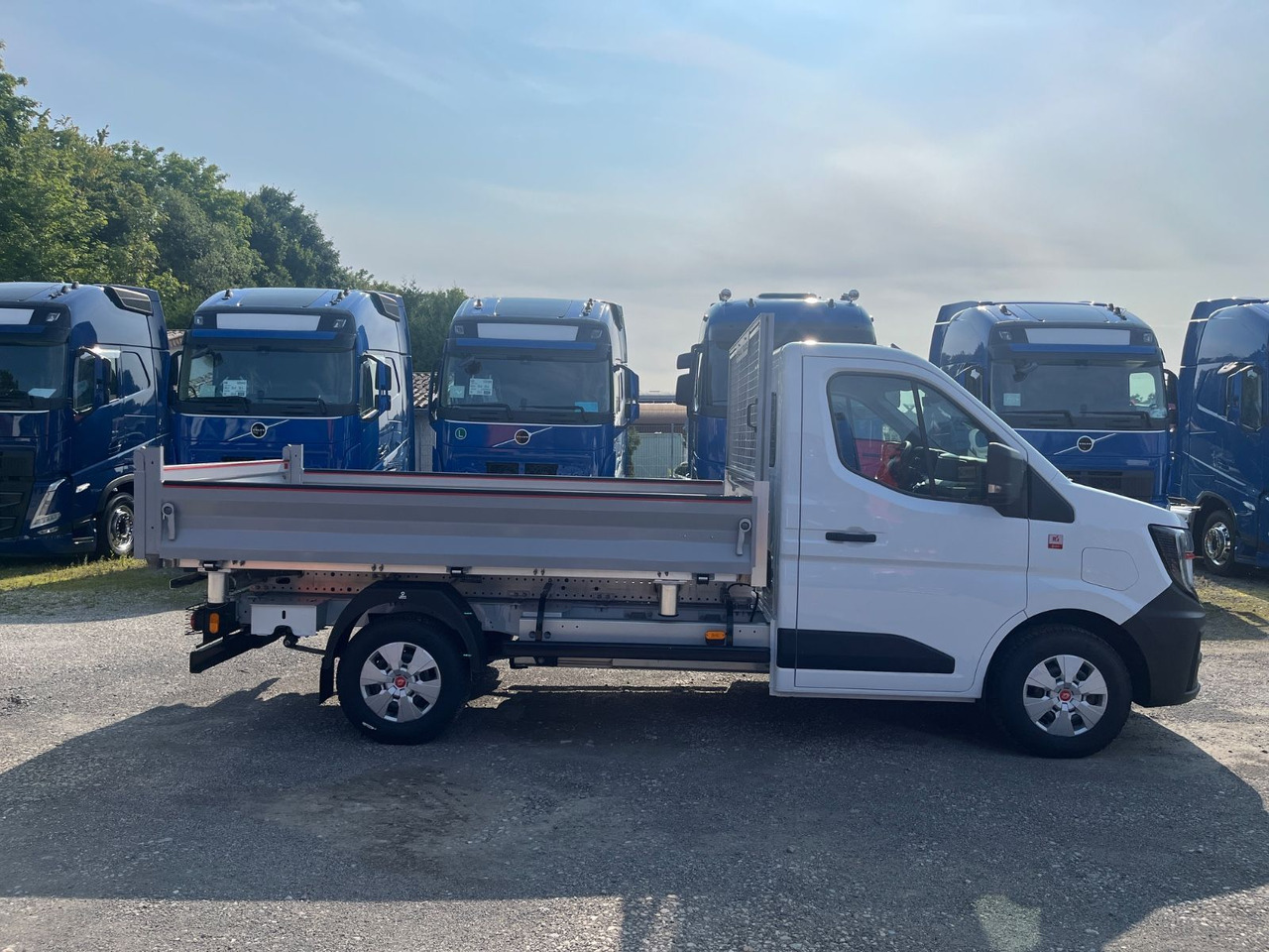 Renault MASTER ELEKTRO DREISEITENKIPPER - Малотоннажный самосвал, Электрический фургон: фото 3 Renault MASTER ELEKTRO DREISEITENKIPPER - Малотоннажный самосвал, Электрический фургон: фото 3