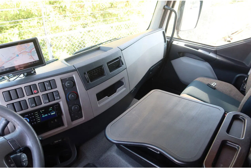 Грузовик с закрытым кузовом Volvo FE Bak+Klep Dhollanida 2.000 kg: фото 6 Грузовик с закрытым кузовом Volvo FE Bak+Klep Dhollanida 2.000 kg: фото 6