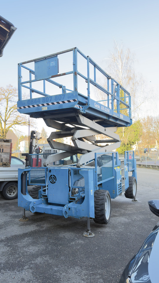 GENIE GS3390 - Телескопический подъемник: фото 1 GENIE GS3390 - Телескопический подъемник: фото 1