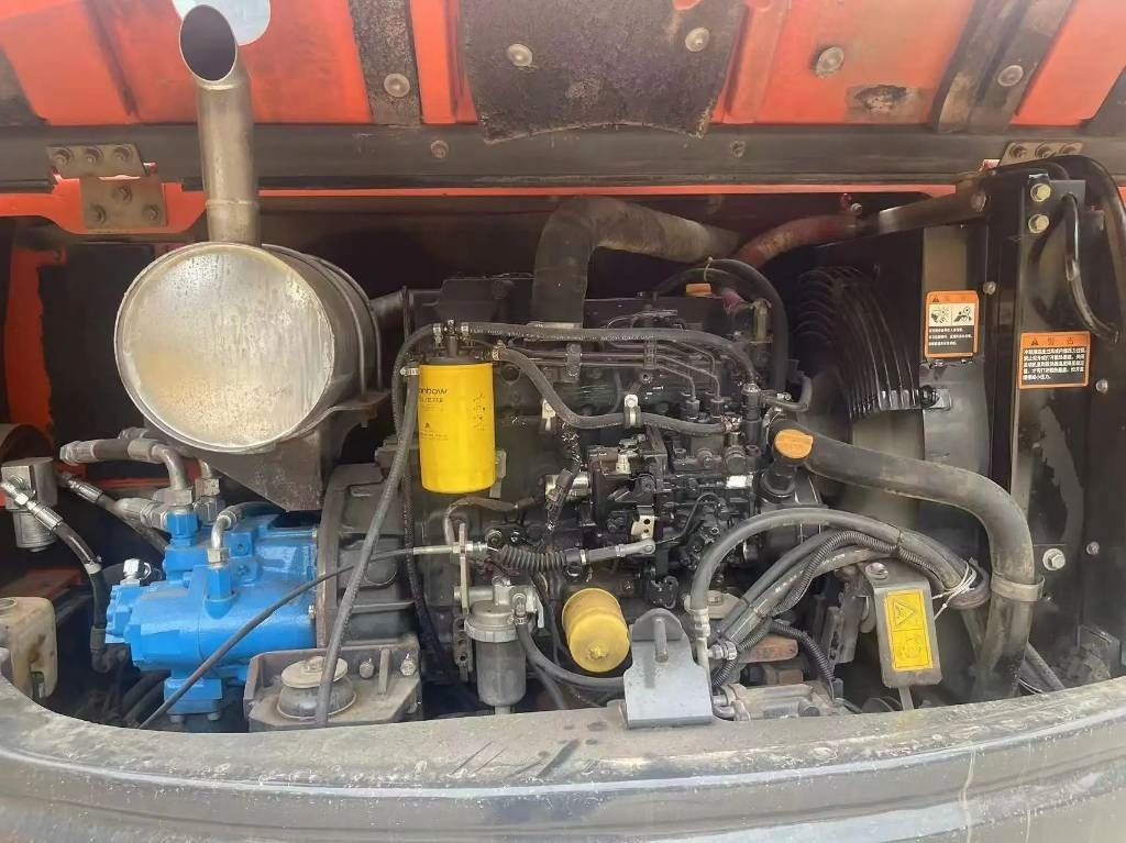 Мини-экскаватор Doosan DX80: фото 6 Мини-экскаватор Doosan DX80: фото 6