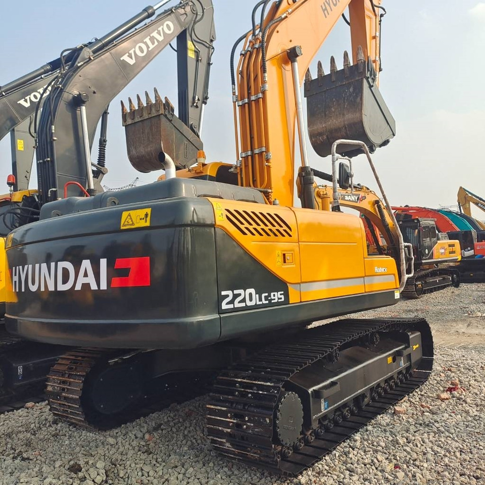 Hyundai R220LC-9S - Гусеничный экскаватор: фото 5 Hyundai R220LC-9S - Гусеничный экскаватор: фото 5