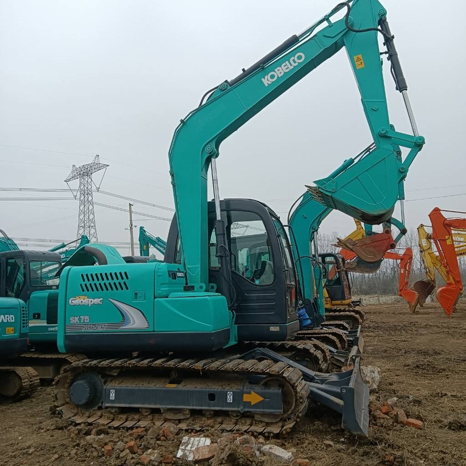 Kobelco SK75-8 - Мини-экскаватор: фото 4 Kobelco SK75-8 - Мини-экскаватор: фото 4