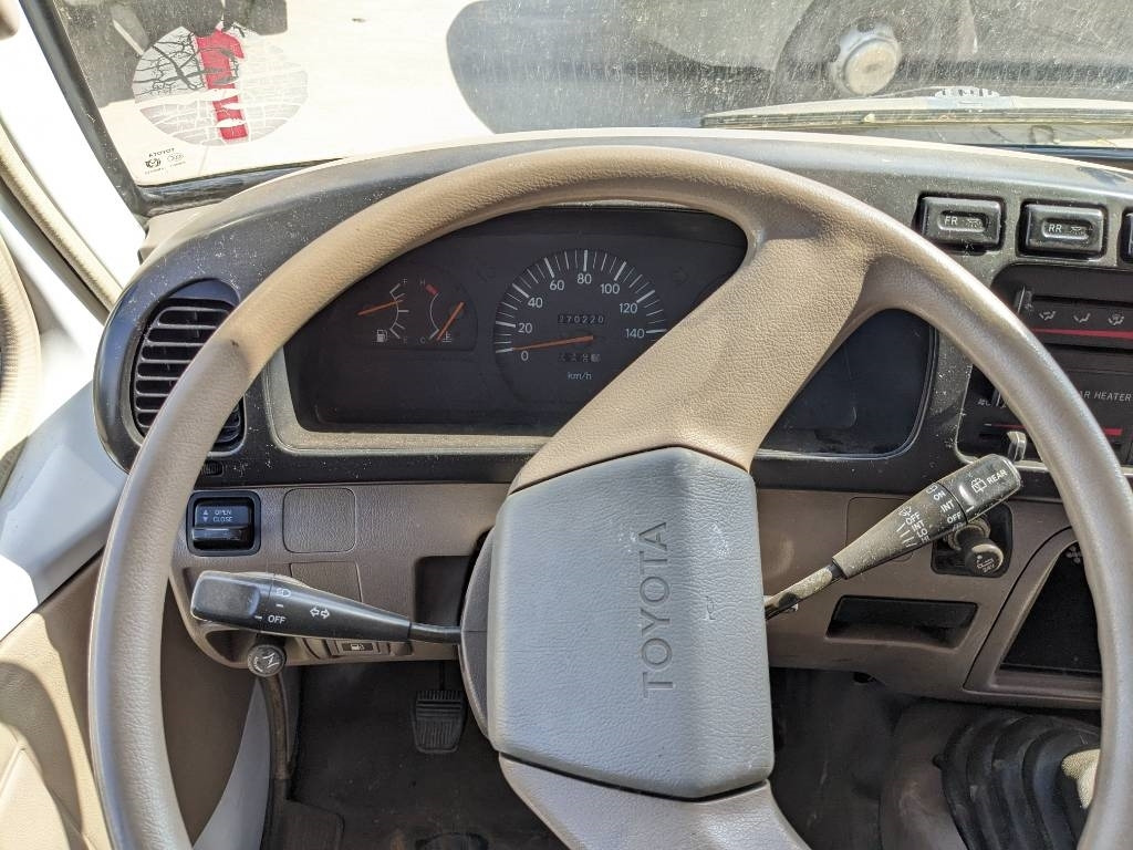 Микроавтобус, Пассажирский фургон Toyota Coaster Bus: фото 7