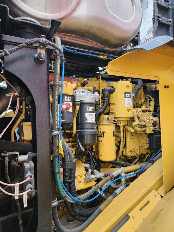 CAT 950M - Колёсный погрузчик: фото 5 CAT 950M - Колёсный погрузчик: фото 5