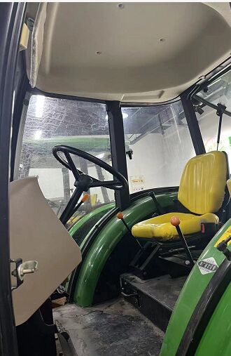 John Deere 1404 - Трактор: фото 3 John Deere 1404 - Трактор: фото 3