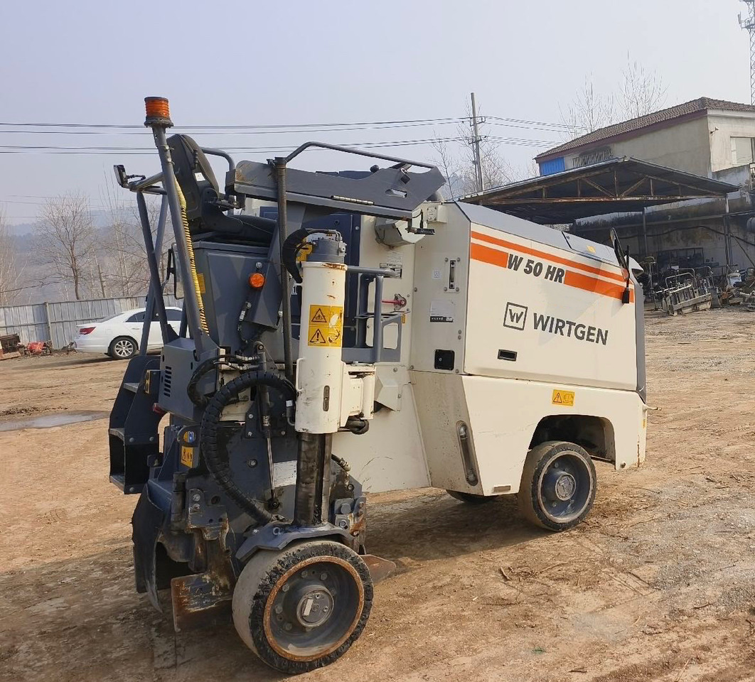 WIRTGEN W50HR miling machine - Дорожная фреза: фото 1 WIRTGEN W50HR miling machine - Дорожная фреза: фото 1