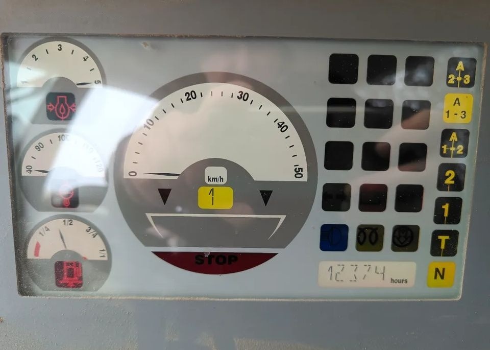 Liebherr L544 2 plus 2 - Колёсный погрузчик: фото 5 Liebherr L544 2 plus 2 - Колёсный погрузчик: фото 5