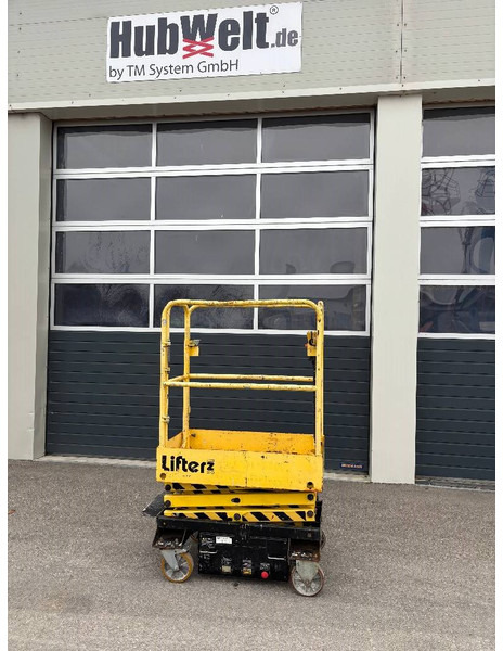 Boss 4,55m Arbeitsbühne Personenlift, BJ 2013 - Ножничный подъемник: фото 1 Boss 4,55m Arbeitsbühne Personenlift, BJ 2013 - Ножничный подъемник: фото 1