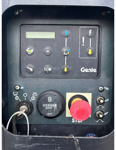 Genie GS 2669 RT - 10m Diesel Scherenarbeitsbühne 4x4 - Ножничный подъемник: фото 4 Genie GS 2669 RT - 10m Diesel Scherenarbeitsbühne 4x4 - Ножничный подъемник: фото 4