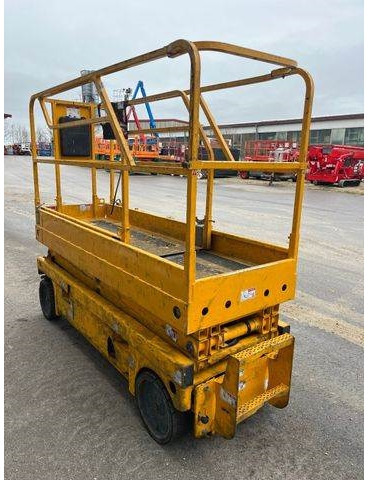 Haulotte Compact 8 - Scherenarbeitsbühne 8,2m, BJ 2021 - Ножничный подъемник: фото 5 Haulotte Compact 8 - Scherenarbeitsbühne 8,2m, BJ 2021 - Ножничный подъемник: фото 5