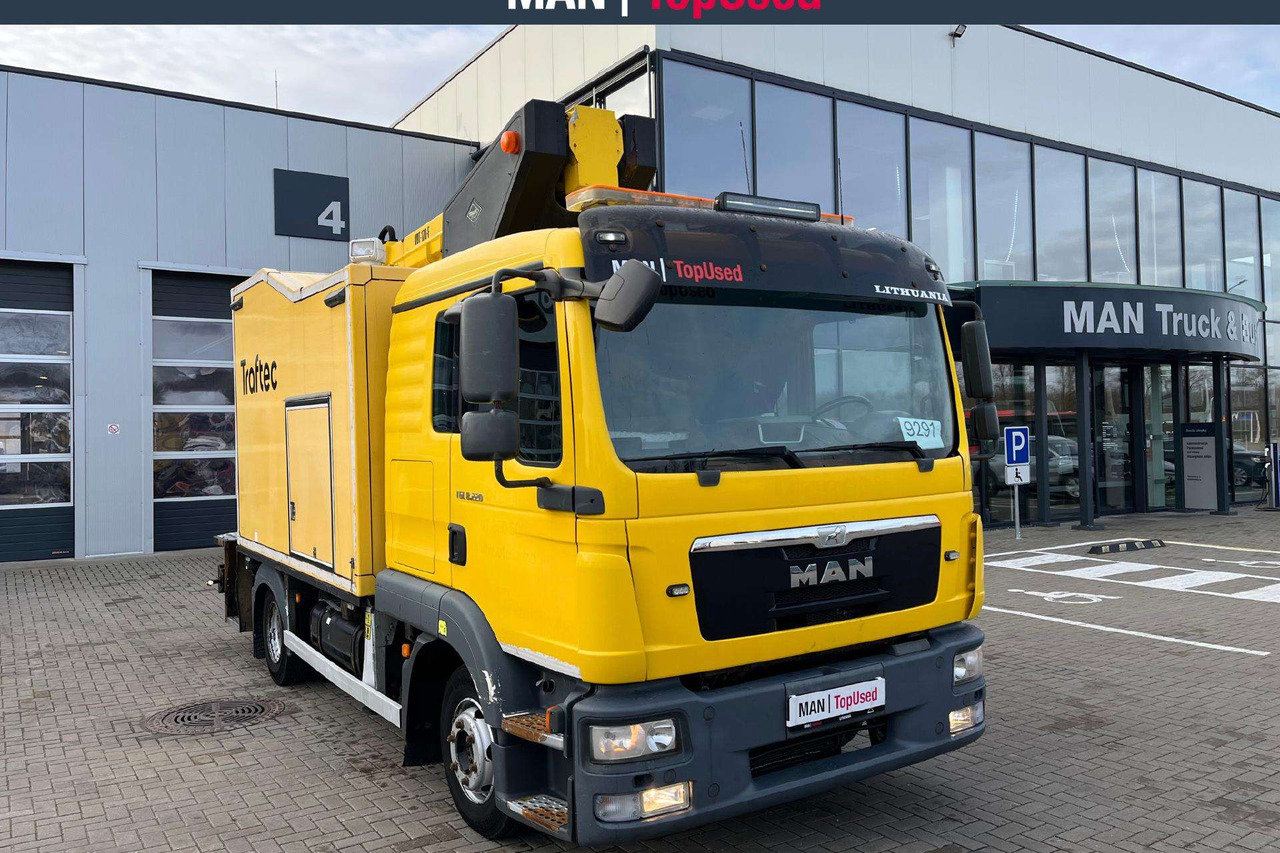 MAN 8.220 4X2 bokštelis(9291) - Автоманипулятор: фото 2 MAN 8.220 4X2 bokštelis(9291) - Автоманипулятор: фото 2