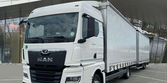 MAN TGX18.470 4x2 LL Retarder (8830) - Тентованный грузовик: фото 1 MAN TGX18.470 4x2 LL Retarder (8830) - Тентованный грузовик: фото 1