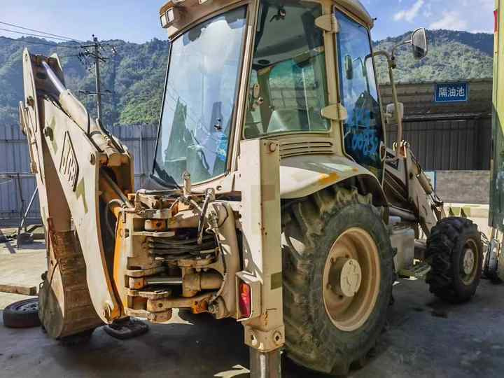 Hot sale Backhoe loader JCB 3CX 4*4 tlb loader UKmade, used cheap JCB 3CX retro loader and digger - Экскаватор-погрузчик: фото 2 Hot sale Backhoe loader JCB 3CX 4*4 tlb loader UKmade, used cheap JCB 3CX retro loader and digger - Экскаватор-погрузчик: фото 2