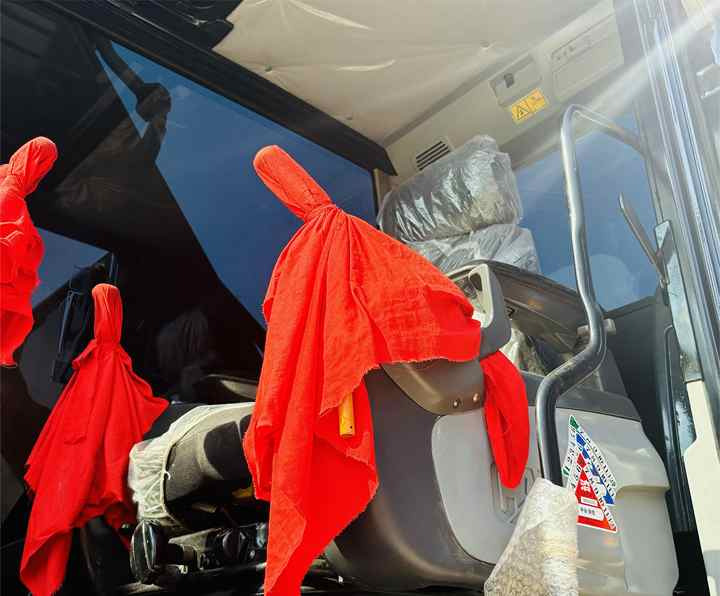 Japan Imported High Performance Caterpillar Digging Machine Best Price Used Cat 336d Excavator On Sale In Shanghai - Гусеничный экскаватор: фото 3 Japan Imported High Performance Caterpillar Digging Machine Best Price Used Cat 336d Excavator On Sale In Shanghai - Гусеничный экскаватор: фото 3