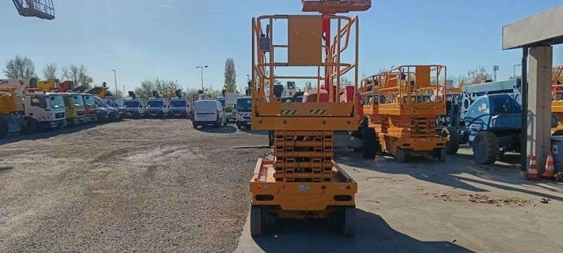 Haulotte Compact 14 - 14 m, electric - Ножничный подъемник: фото 3 Haulotte Compact 14 - 14 m, electric - Ножничный подъемник: фото 3