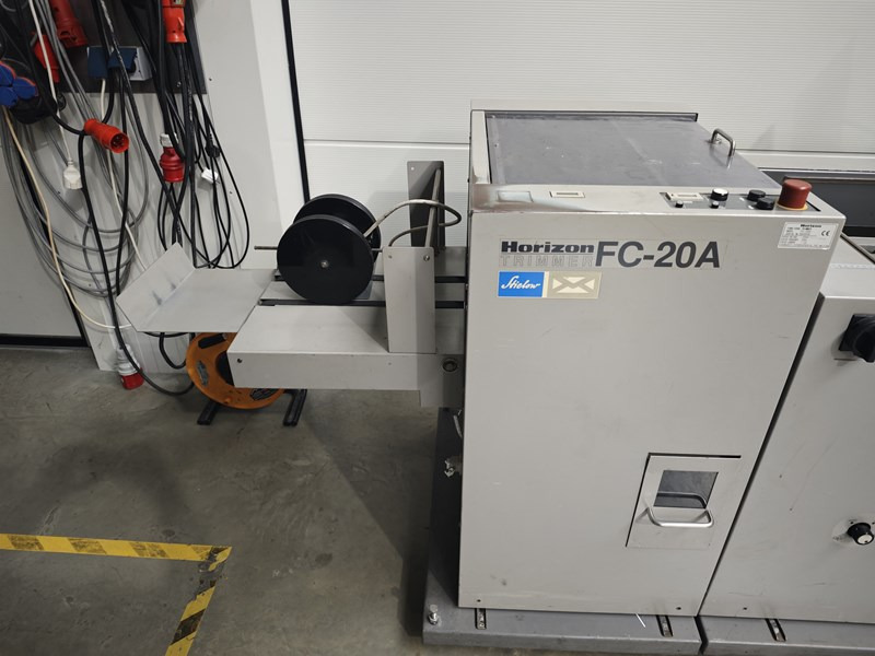 Horizon VAC-100 a VAC-100 m SPF-20 A FC-20 A - Печатное оборудование: фото 3 Horizon VAC-100 a VAC-100 m SPF-20 A FC-20 A - Печатное оборудование: фото 3