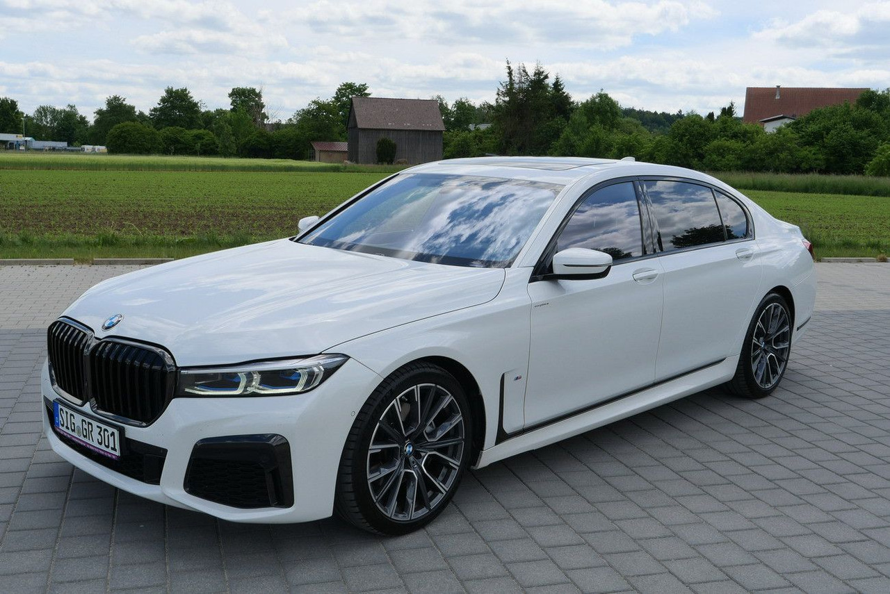 BMW 730LD XDR. /VOLL/REAR ENTERT. /EXECUTIVE LOUNGE - Седан: фото 2 BMW 730LD XDR. /VOLL/REAR ENTERT. /EXECUTIVE LOUNGE - Седан: фото 2