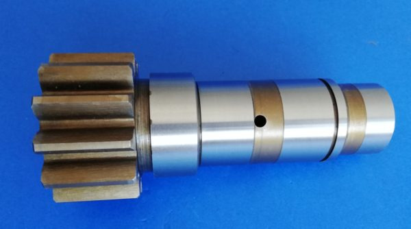 010380A Wałek silnika obrotu Takeuchi TB015, TB15 - Поворотный редуктор для Строительной техники: фото 3 010380A Wałek silnika obrotu Takeuchi TB015, TB15 - Поворотный редуктор для Строительной техники: фото 3