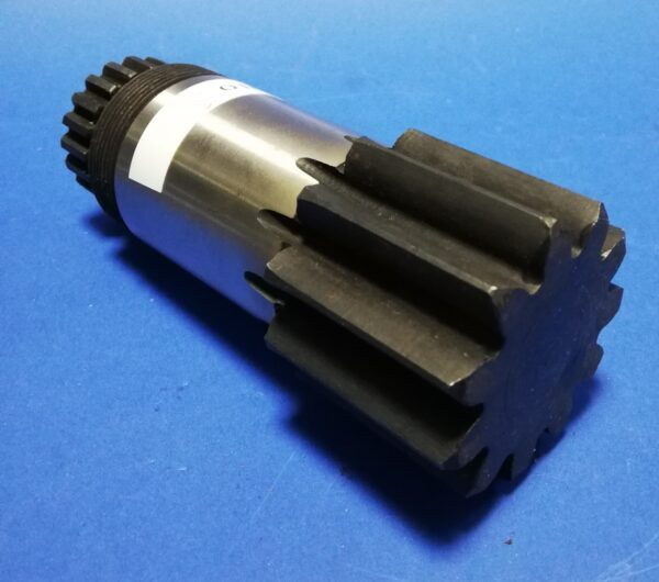 010490A, Wałek silnika obrotu CAT 302.5 - Поворотный редуктор для Строительной техники: фото 1 010490A, Wałek silnika obrotu CAT 302.5 - Поворотный редуктор для Строительной техники: фото 1