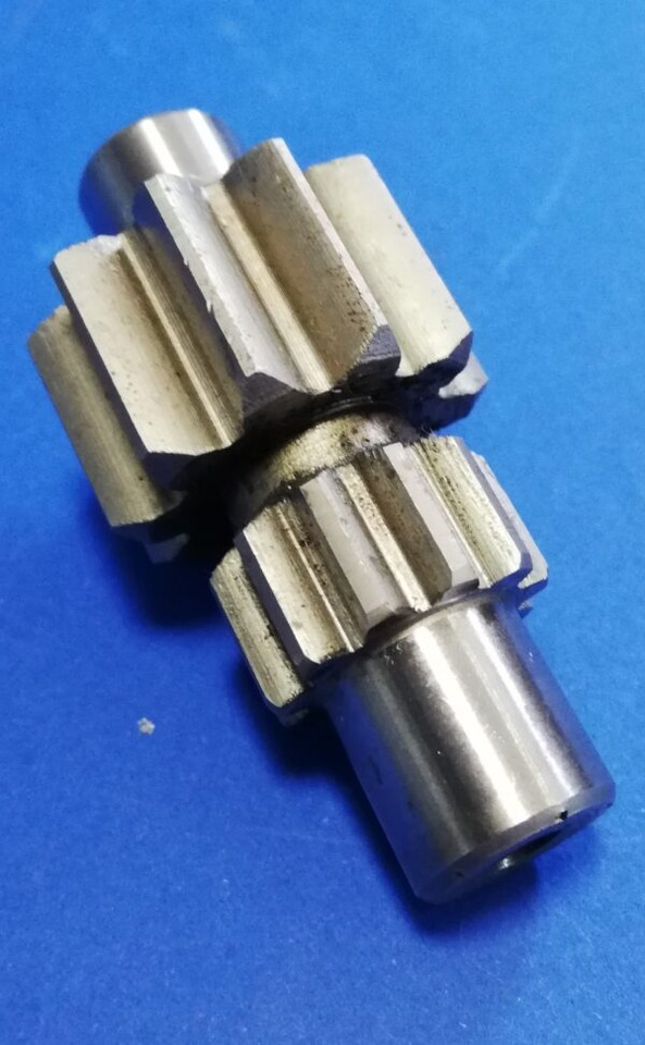 010520A Cat 302.5 Hydraulische Schwenkmotorwelle - Поворотный редуктор для Строительной техники: фото 4 010520A Cat 302.5 Hydraulische Schwenkmotorwelle - Поворотный редуктор для Строительной техники: фото 4