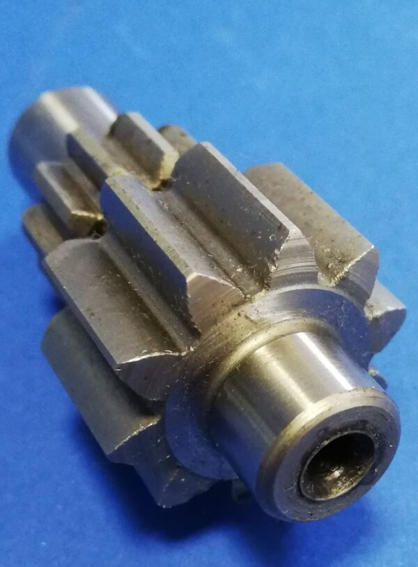 010520A Wałek silnika hydraulicznego obrotu Cat 302.5 - Поворотный редуктор для Строительной техники: фото 1 010520A Wałek silnika hydraulicznego obrotu Cat 302.5 - Поворотный редуктор для Строительной техники: фото 1