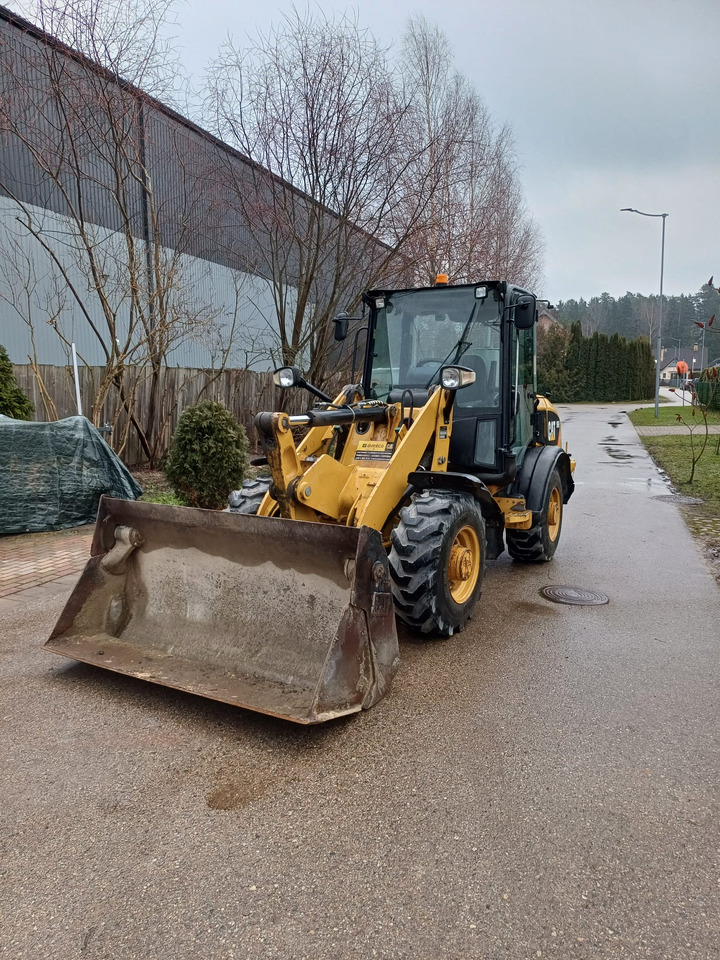 CATERPILLAR 906H - Экскаватор-погрузчик: фото 2 CATERPILLAR 906H - Экскаватор-погрузчик: фото 2