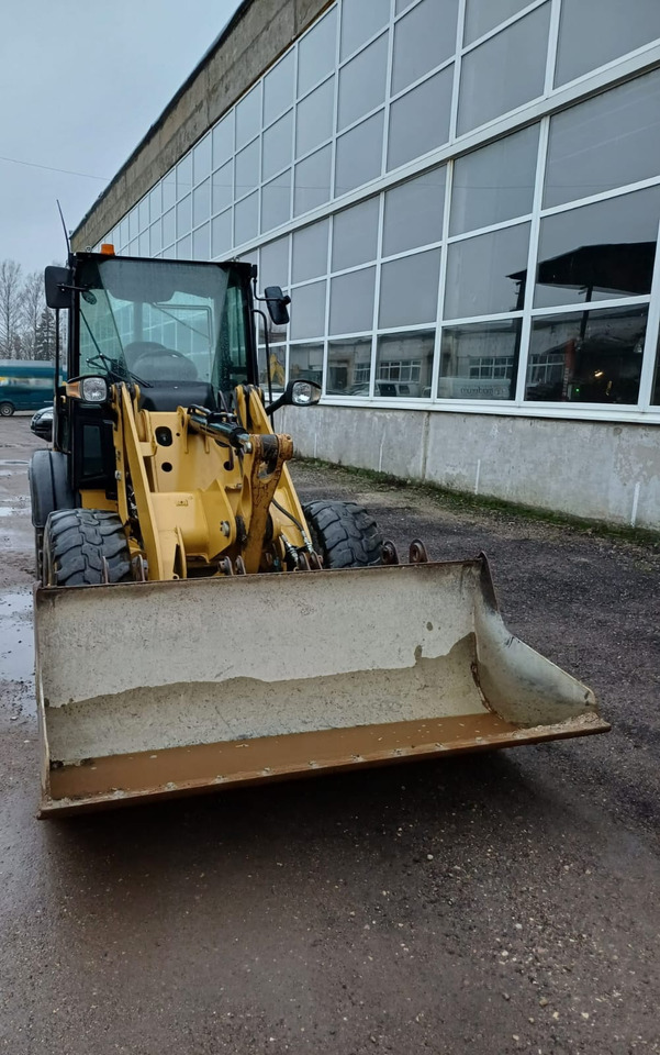 CATERPILLAR 906M - Экскаватор-погрузчик: фото 5 CATERPILLAR 906M - Экскаватор-погрузчик: фото 5