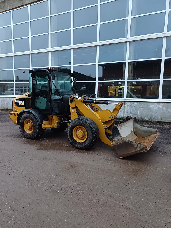 CATERPILLAR 906M - Экскаватор-погрузчик: фото 4 CATERPILLAR 906M - Экскаватор-погрузчик: фото 4