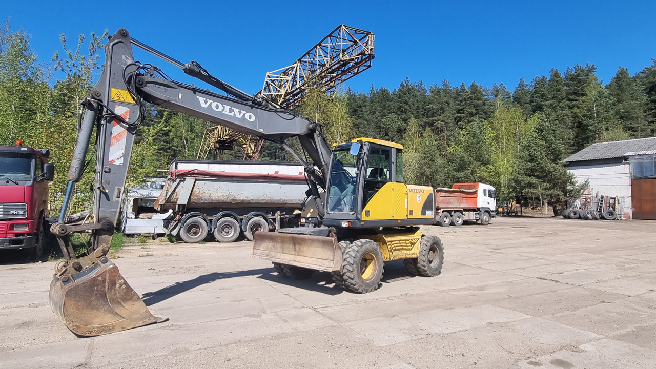 Volvo EW160 - Колёсный экскаватор: фото 1 Volvo EW160 - Колёсный экскаватор: фото 1