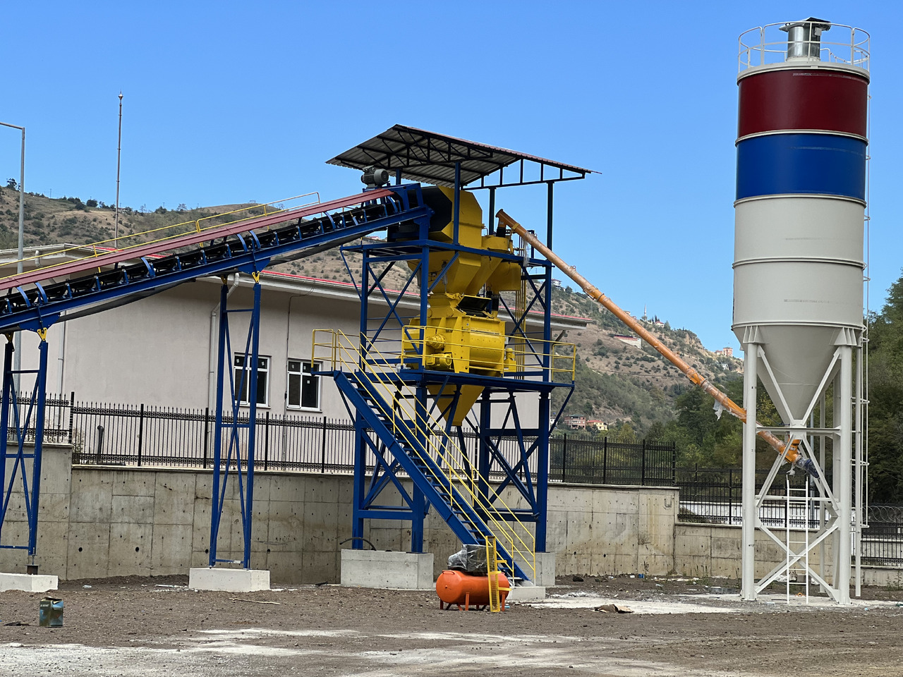 New Concrete Batching Plant For Sale - Бетонный завод: фото 1 New Concrete Batching Plant For Sale - Бетонный завод: фото 1