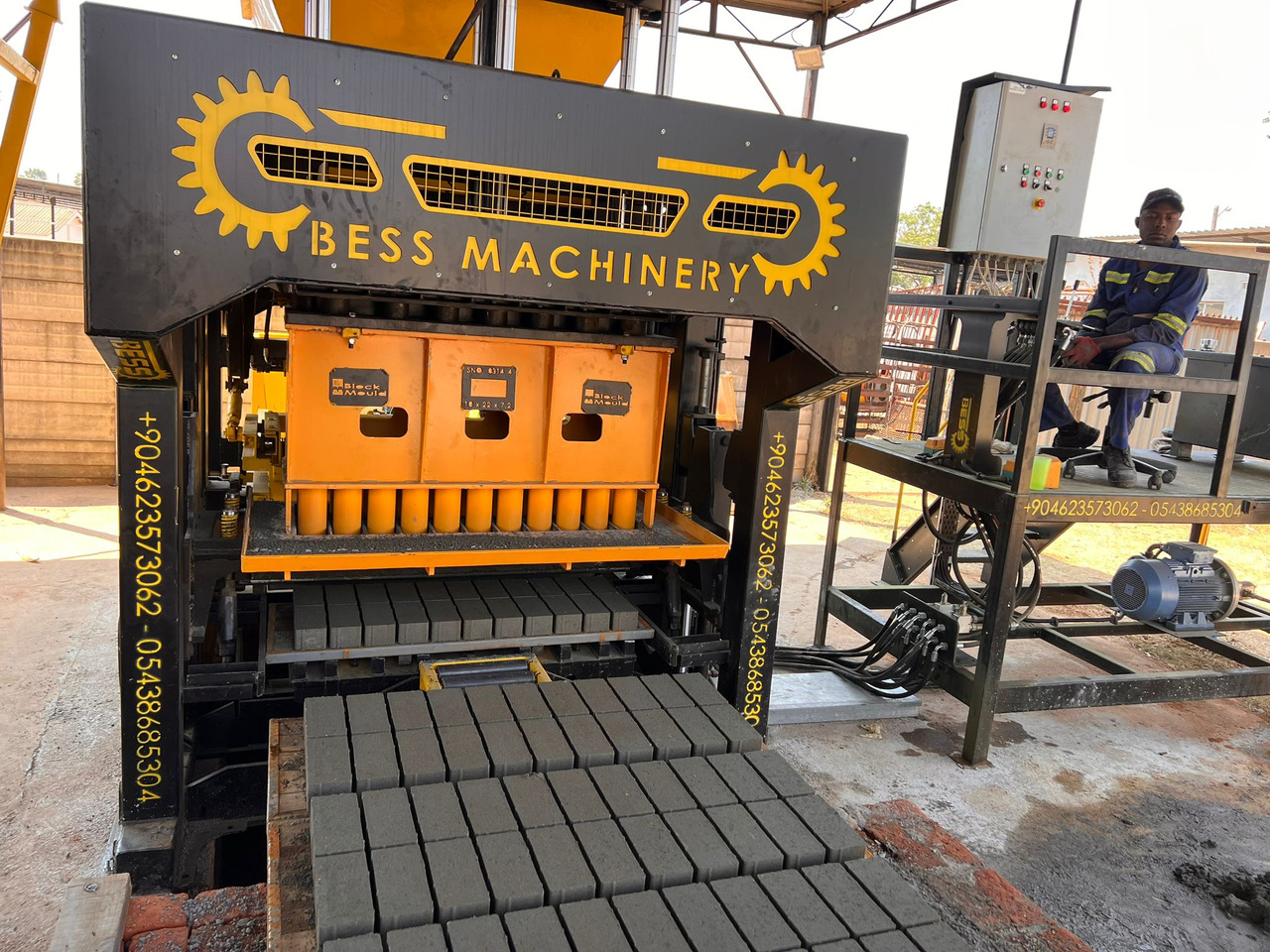 PRS-600 Semi-Automatic Concrete Block Machine - Вибропресс: фото 5 PRS-600 Semi-Automatic Concrete Block Machine - Вибропресс: фото 5