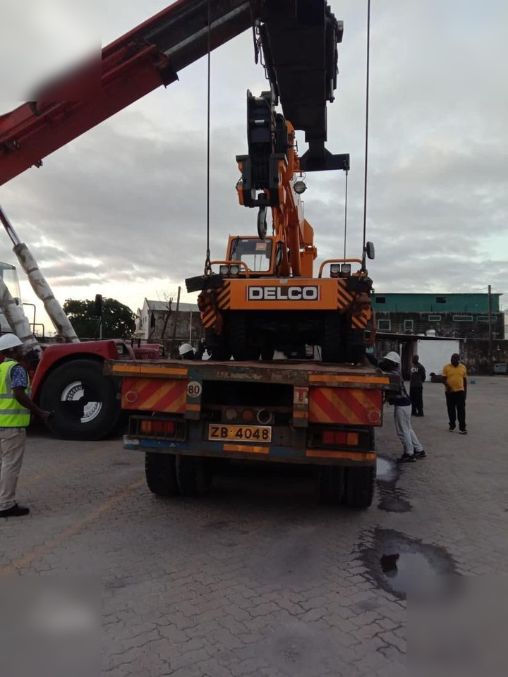 DELCO PNC 20 - Мобильный кран: фото 3 DELCO PNC 20 - Мобильный кран: фото 3